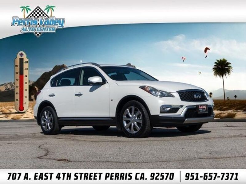 Used 2017 INFINITI QX50 BaseImage 1