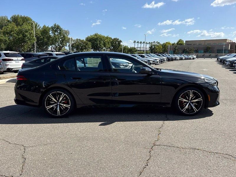 New 2027 BMW 5 Series 530i xDriveImage 7
