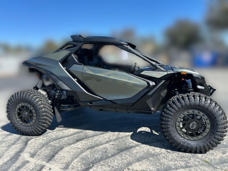 New 2026 Can-Am MAVERICK R X RC WITH SMART-SHOX 999T DCT Image 11