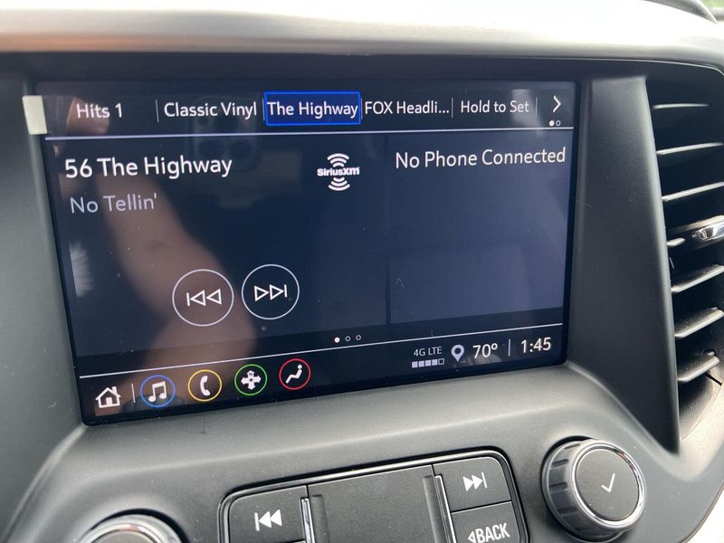 Used 2023 GMC Acadia SLE