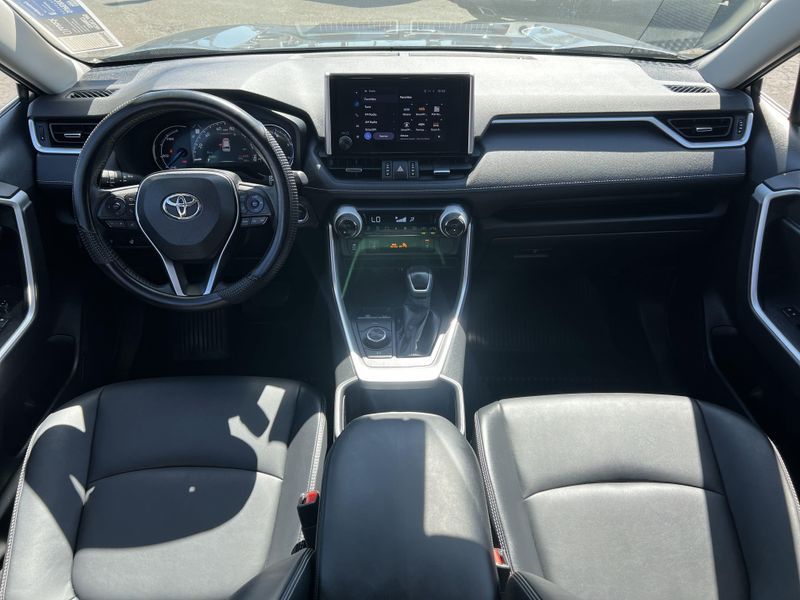 2023 Toyota RAV4 Hybrid XLE PremiumImage 21