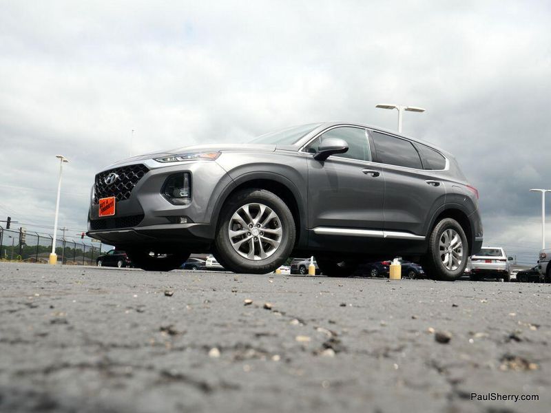 Used 2019 Hyundai Santa Fe SELImage 7