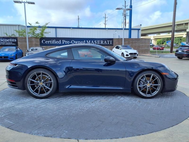 2022 Porsche 911 CarreraImage 10
