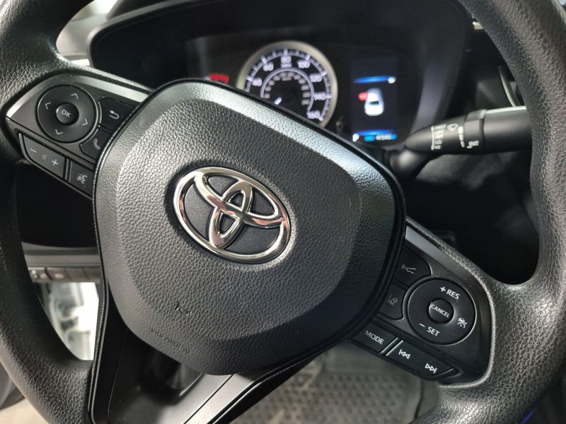 Used 2022 Toyota Corolla LEImage 23