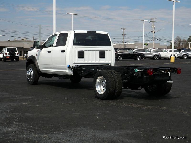 2024 RAM 5500 Tradesman Chassis Crew Cab 4x4 84