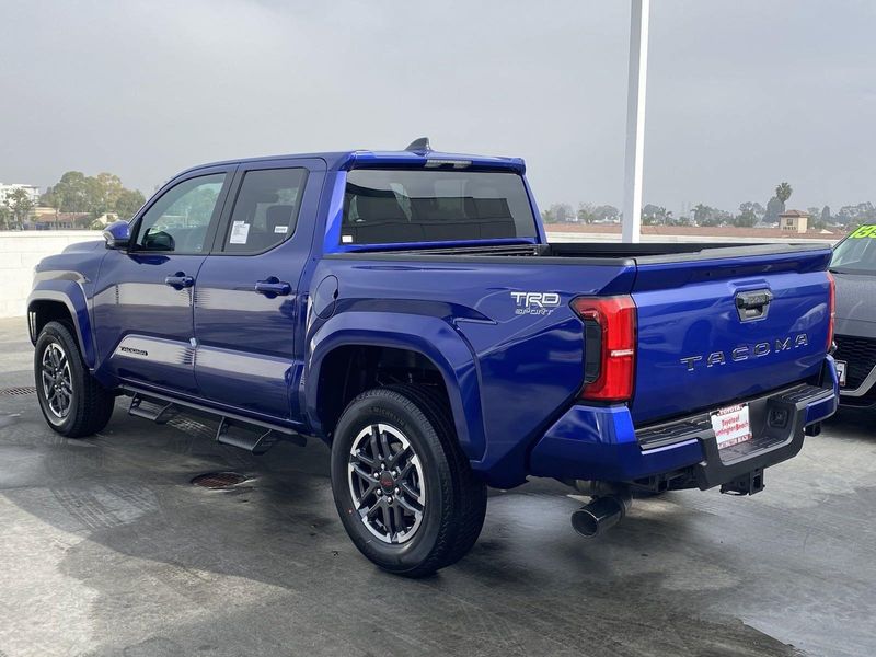 2025 Toyota Tacoma TRD SportImage 5