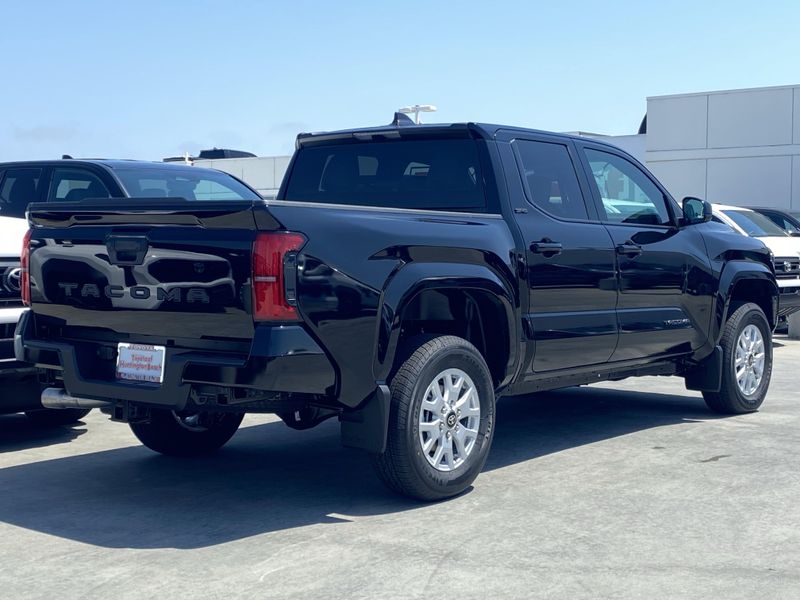 New 2025 Toyota Tacoma SR5Image 3