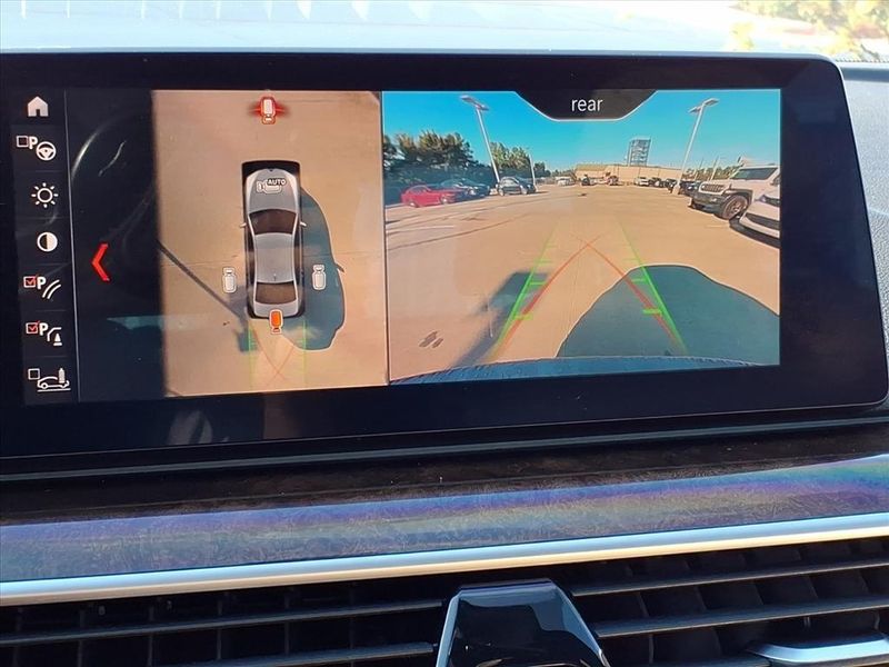 Used 2019 BMW 530i xDriveImage 25