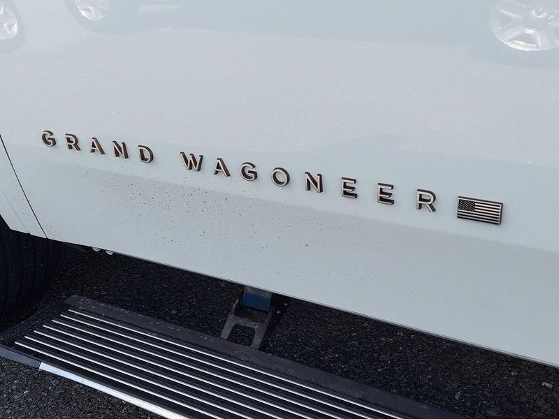2022 Grand Wagoneer Wagoneer Series IIIImage 10