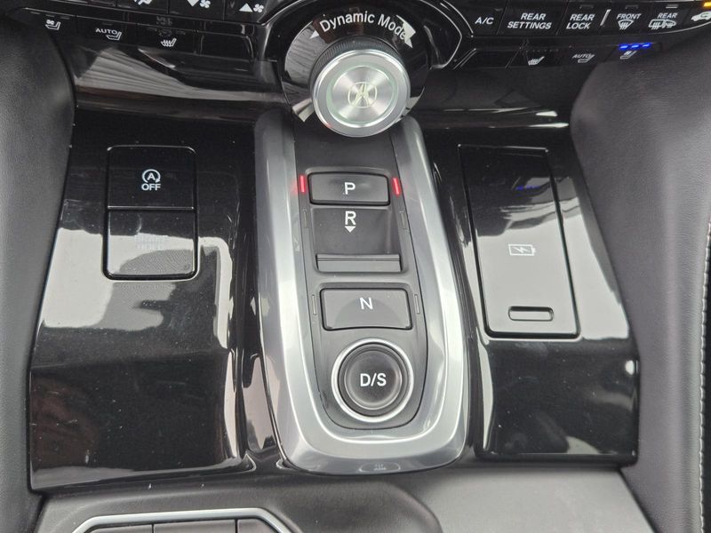 Used 2022 Acura MDX SH-AWD w/Advance Package