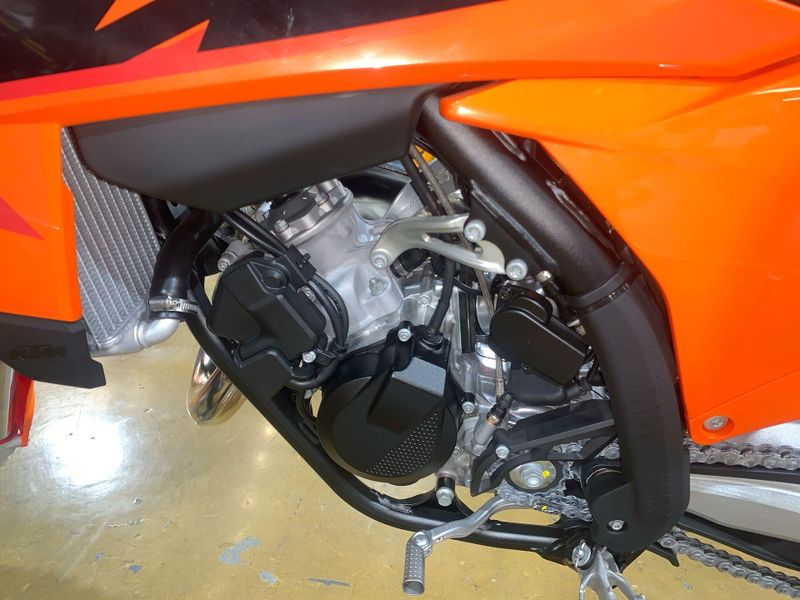 New 2025 KTM 125 SX Image 17