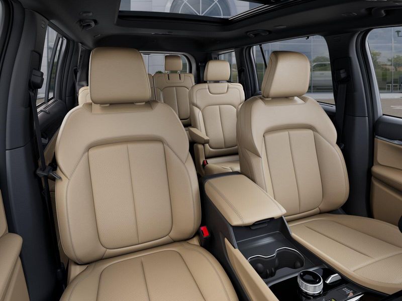 New 2025 Jeep Grand Cherokee L Limited 4x4Image 37