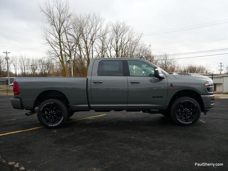 New 2026 RAM 3500 Laramie Crew Cab 4x4 6'4' Box