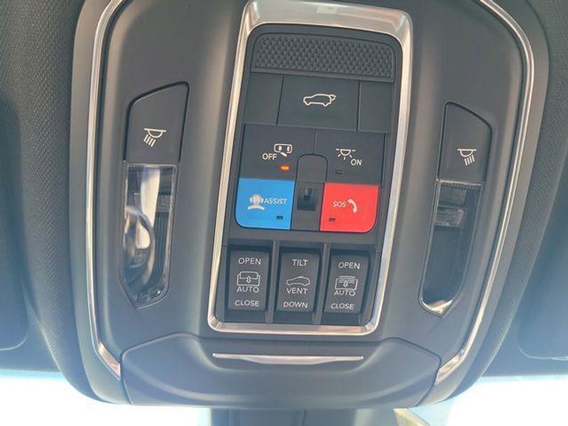 New 2026 Jeep Grand Cherokee Limited 4x4