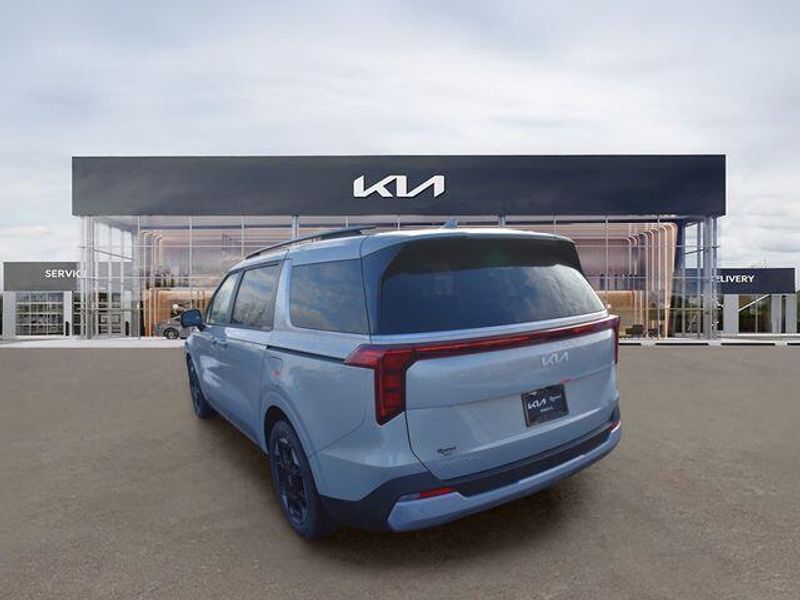 New 2026 Kia Carnival EXImage 6
