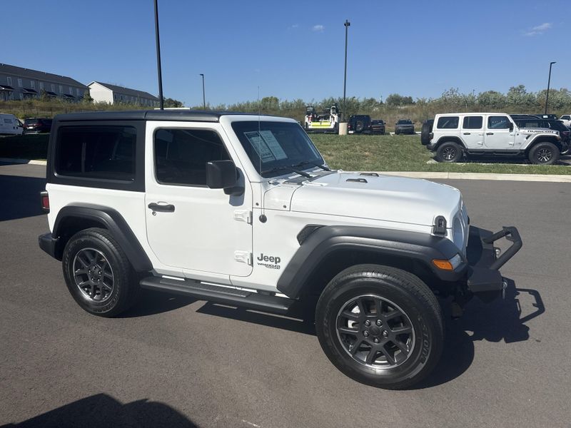 Used 2019 Jeep Wrangler SportImage 2