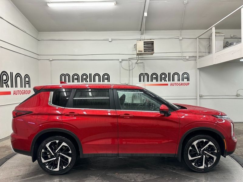 2024 Mitsubishi Outlander SE in a Red Diamond exterior color and 30xinterior. Marina Auto Group (855) 564-8688 marinaautogroup.com 