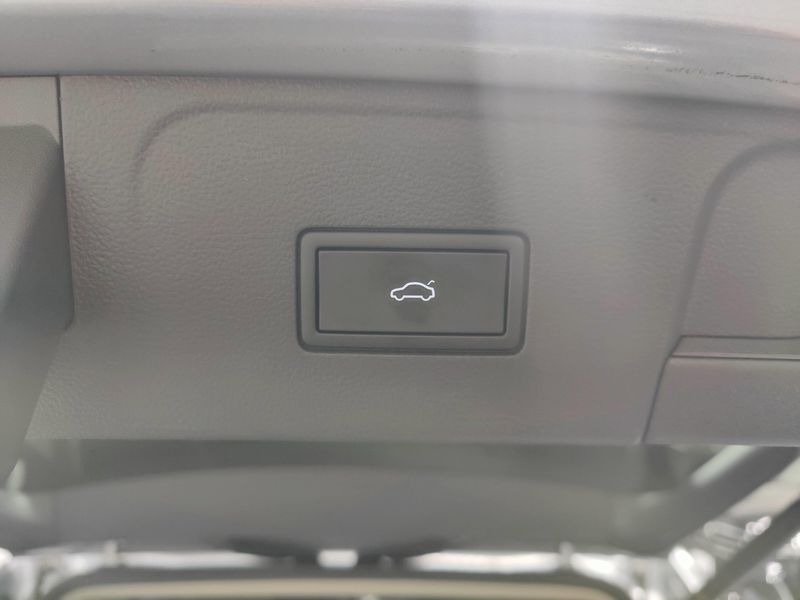 Used 2025 Volkswagen Atlas SEL Premium AWD R-Line w/Sunroof/NavImage 19