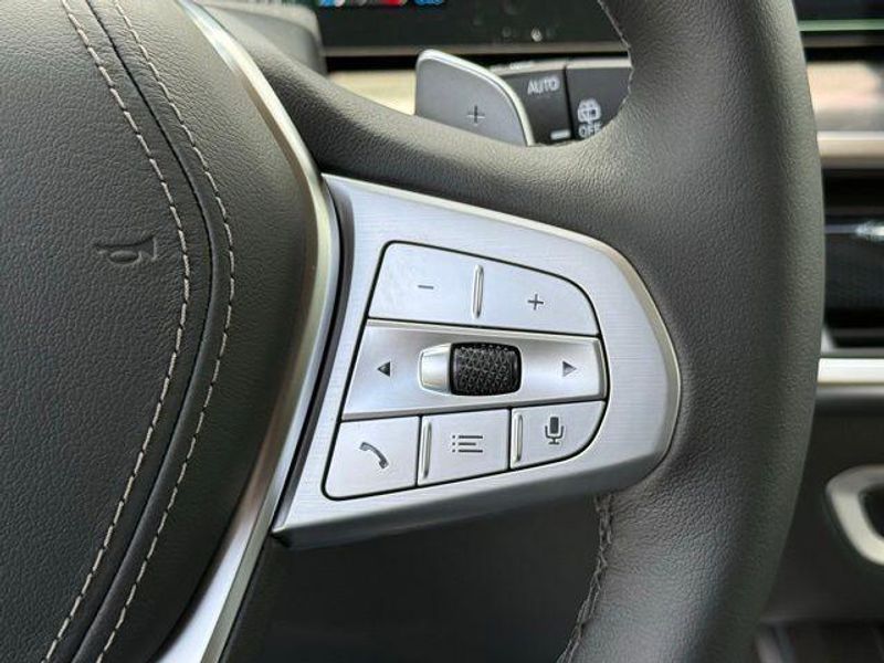 New 2027 BMW X7 xDrive40iImage 23