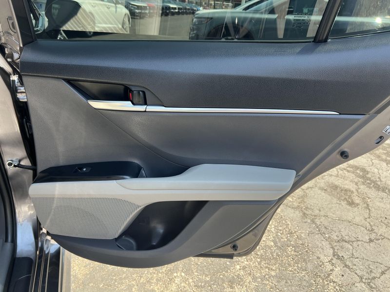 Used 2019 Toyota Camry SEImage 22