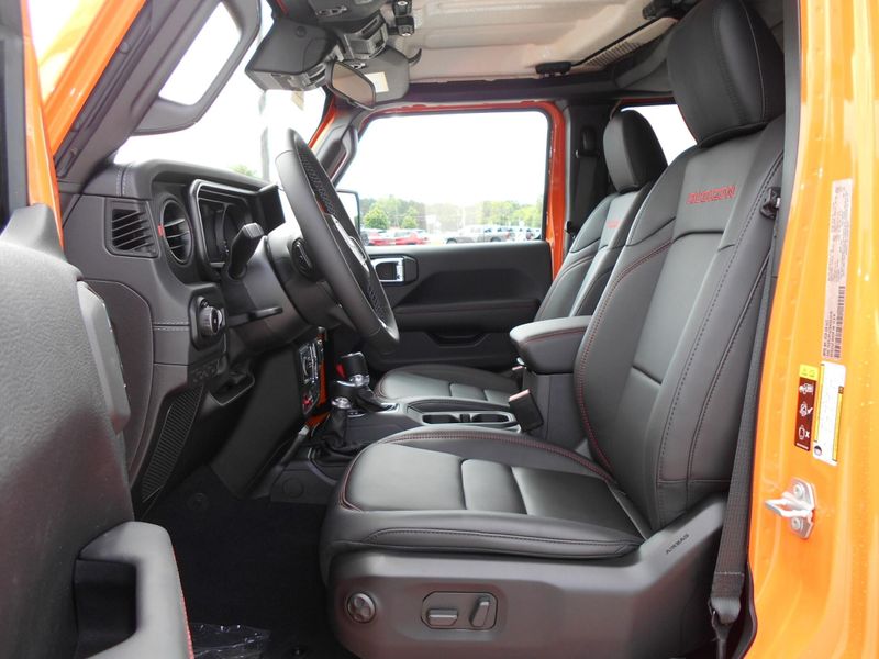 2025 Jeep Wrangler 4-door RubiconImage 6