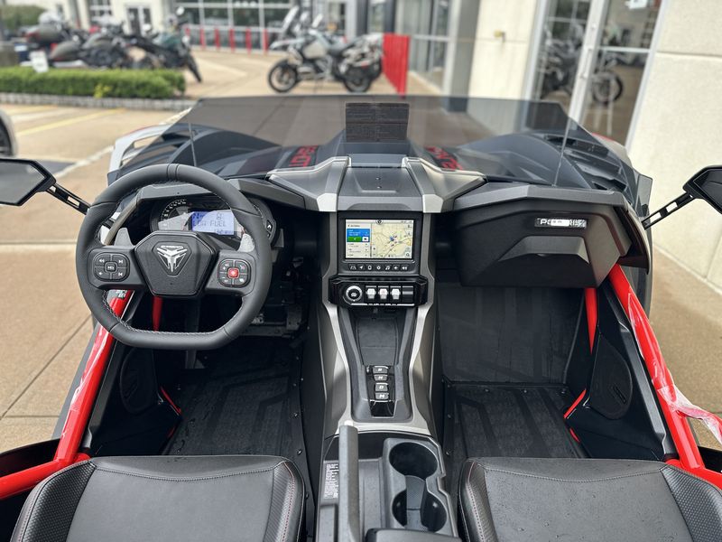 2024 Polaris SLINGSHOT R AUTODRIVEImage 5