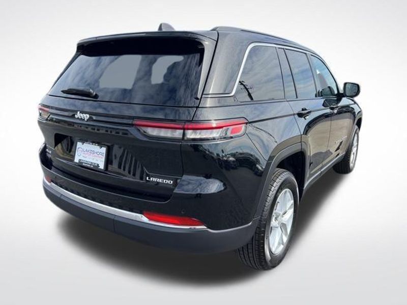 2025 Jeep Grand Cherokee Laredo X 4x4