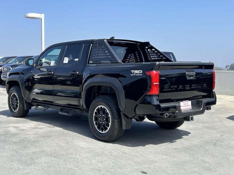 New 2024 Toyota Tacoma TRD Off RoadImage 5
