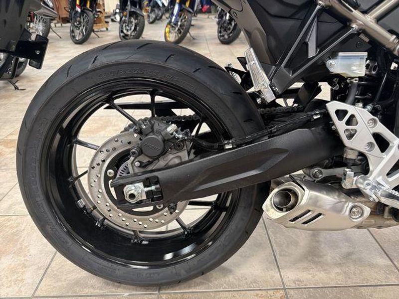 New 2026 Suzuki GSX-8T Image 25