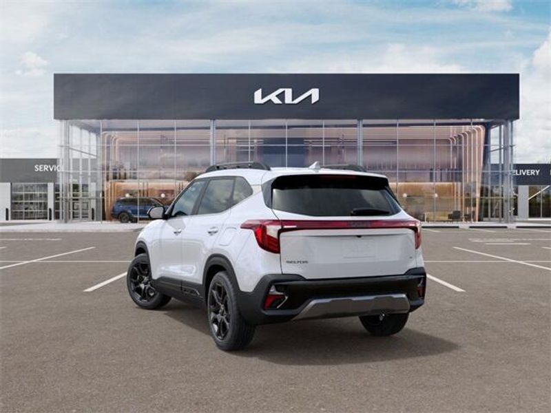 2025 Kia Seltos X-LineImage 4