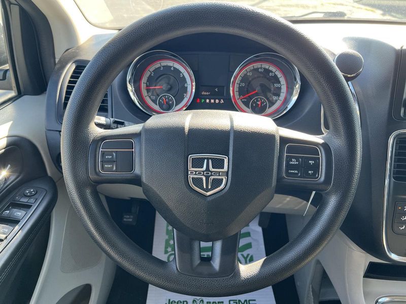 2015 Dodge Grand Caravan SXT photo 15