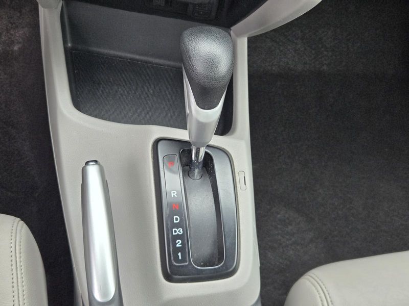 Used 2012 Honda Civic Sdn 4dr Auto EX-L