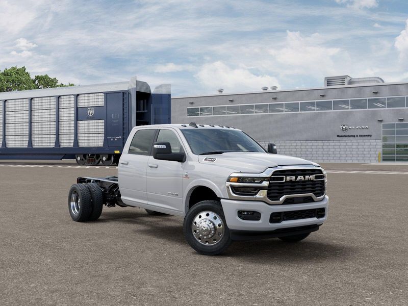 New 2026 RAM 4500 Big Horn Chassis Crew Cab 4x4 60