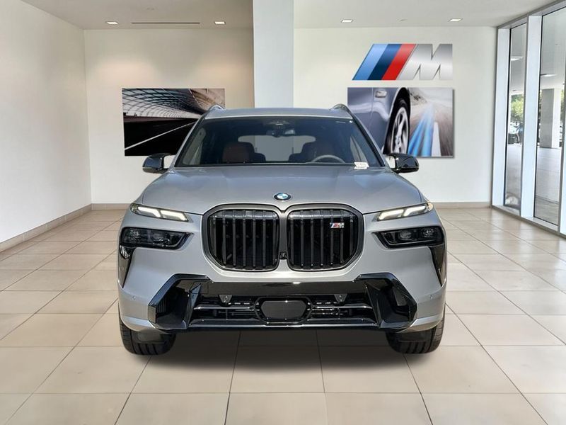 2025 BMW X7 M60iImage 3