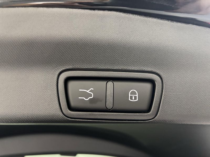 New 2025 Alfa Romeo Stelvio Intensa AwdImage 8