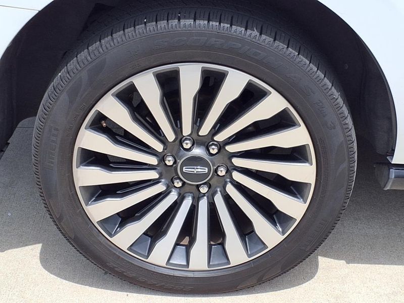 2021 Lincoln Navigator ReserveImage 4