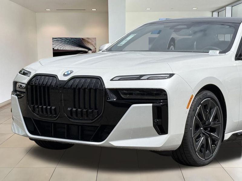 2025 BMW i7 eDrive50Image 10