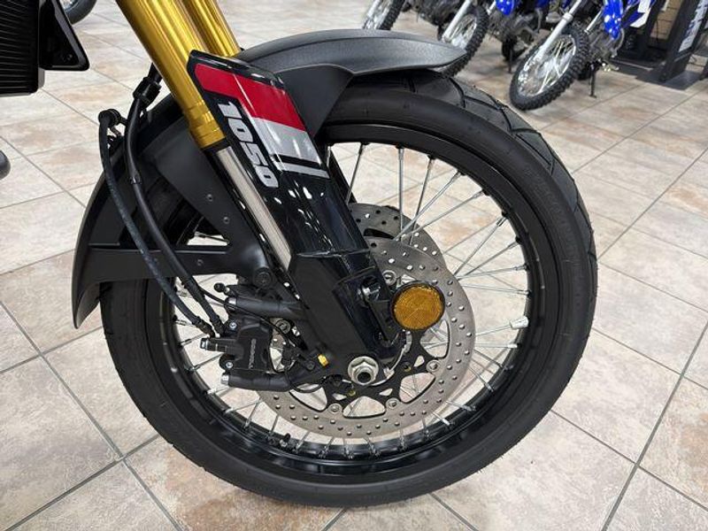 New 2025 Suzuki V-STROM 1050DE Image 23