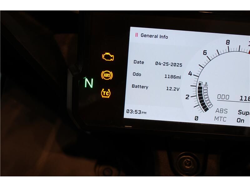 2022 KTM RC 390 Image 5