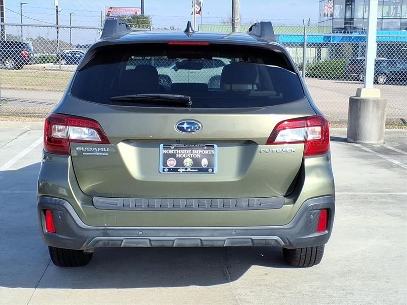 Used 2018 Subaru Outback 2.5iImage 8