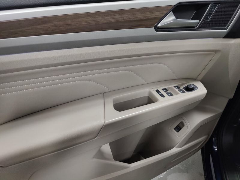 Used 2023 Volkswagen Atlas V6 AWD SEL w/Sunroof/NavImage 34