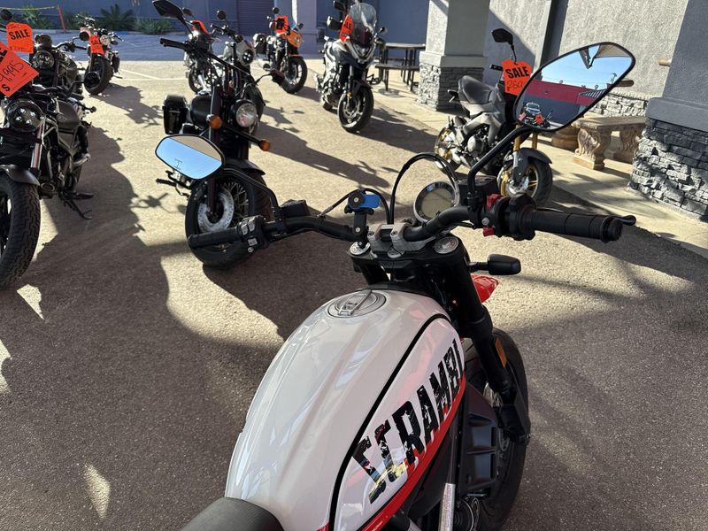 Used 2022 Ducati SCRAMBLER ICON DARK Image 12