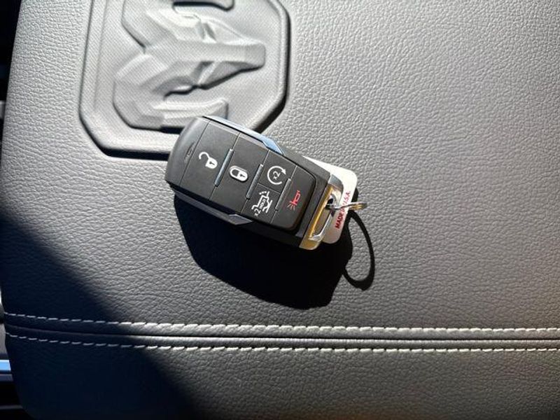 2026 RAM 2500 Laramie Crew Cab 4x2 6'4' Box