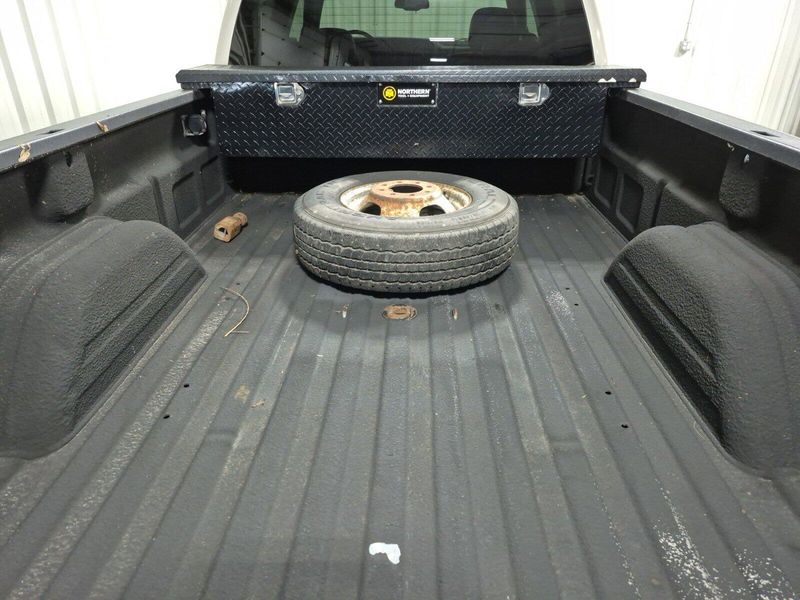 2005 Chevrolet Silverado 3500 DRW LTImage 15