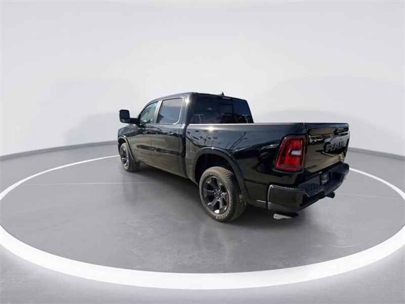 2025 RAM 1500 Big Horn Crew Cab 4x2 5