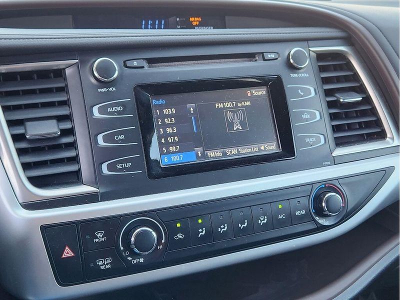 Used 2019 Toyota Highlander LE