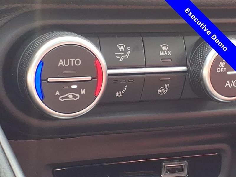 New 2025 Alfa Romeo Giulia VeloceImage 20