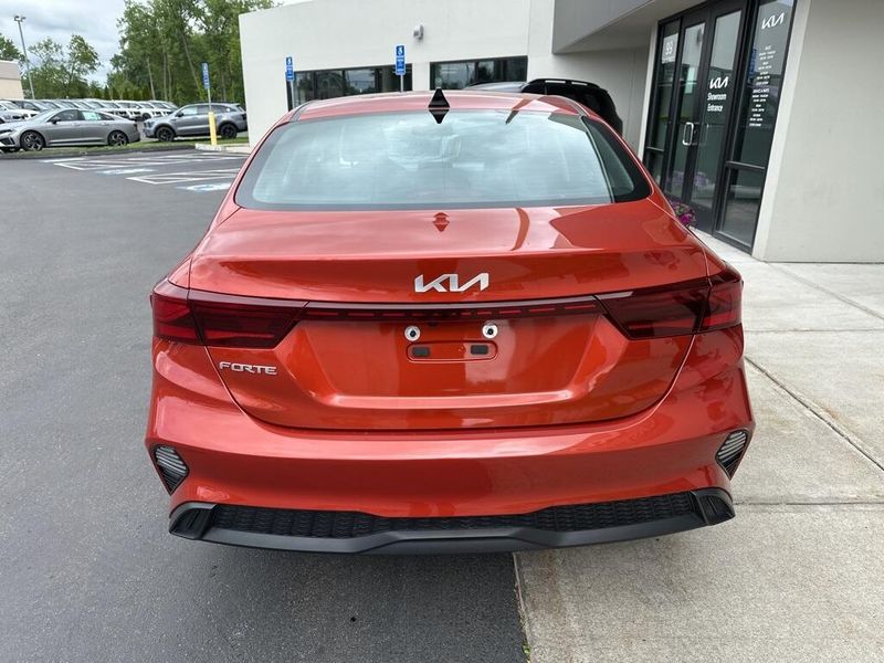 2023 Kia Forte LXSImage 6