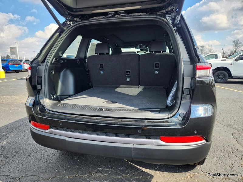 New 2026 Jeep Grand Cherokee Limited 4x4