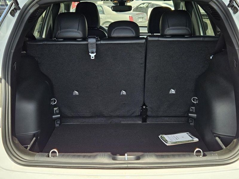 2025 Jeep Compass Latitude 4x4Image 10